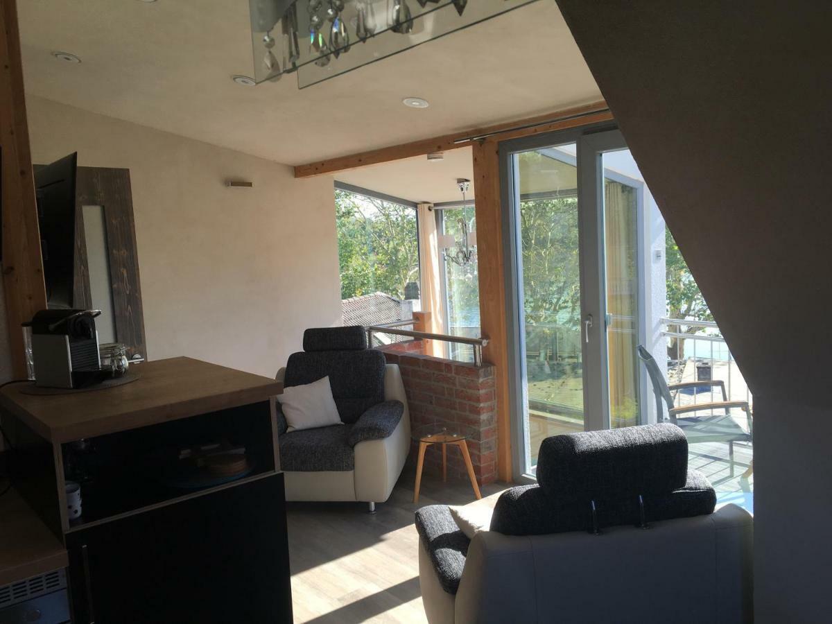 Ferienwohnung Schmuckkästle am Hafen Wiesbaden Exterior foto
