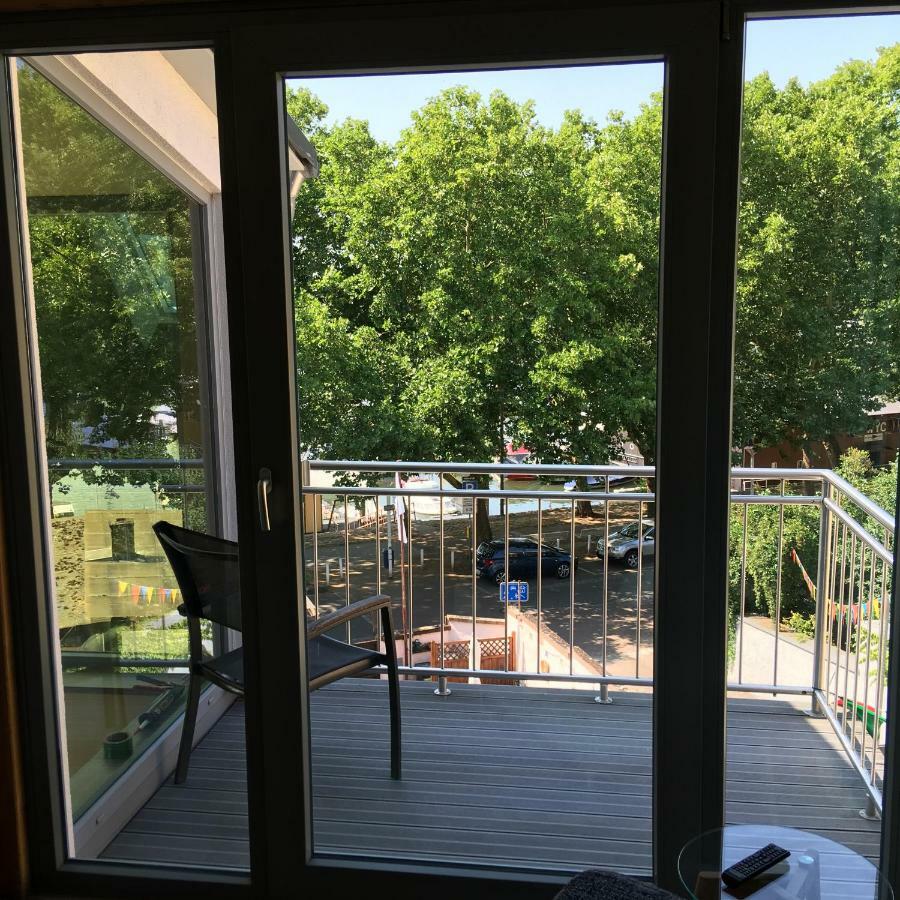 Ferienwohnung Schmuckkästle am Hafen Wiesbaden Exterior foto