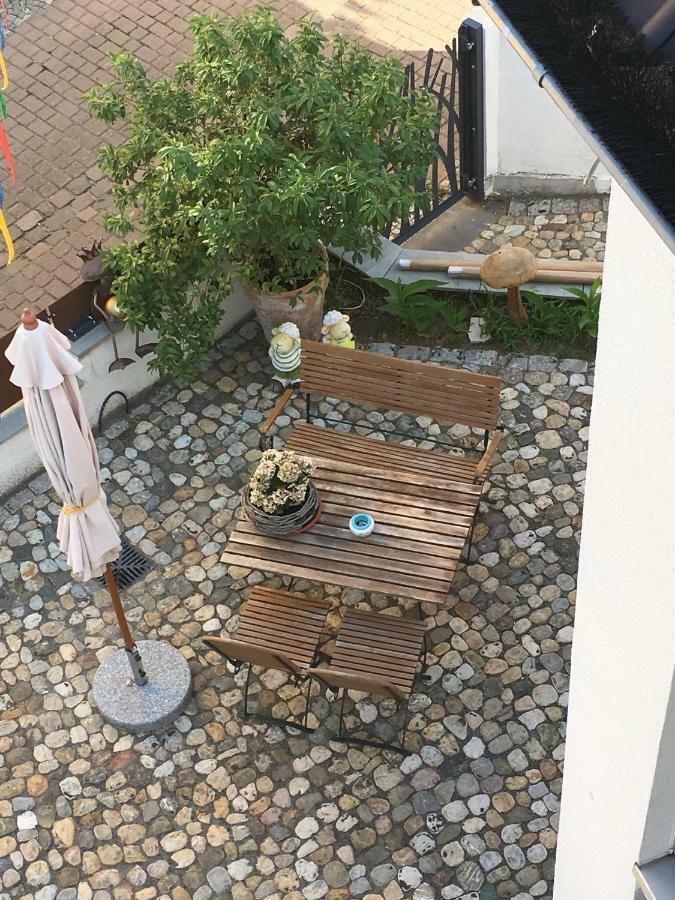 Ferienwohnung Schmuckkästle am Hafen Wiesbaden Exterior foto
