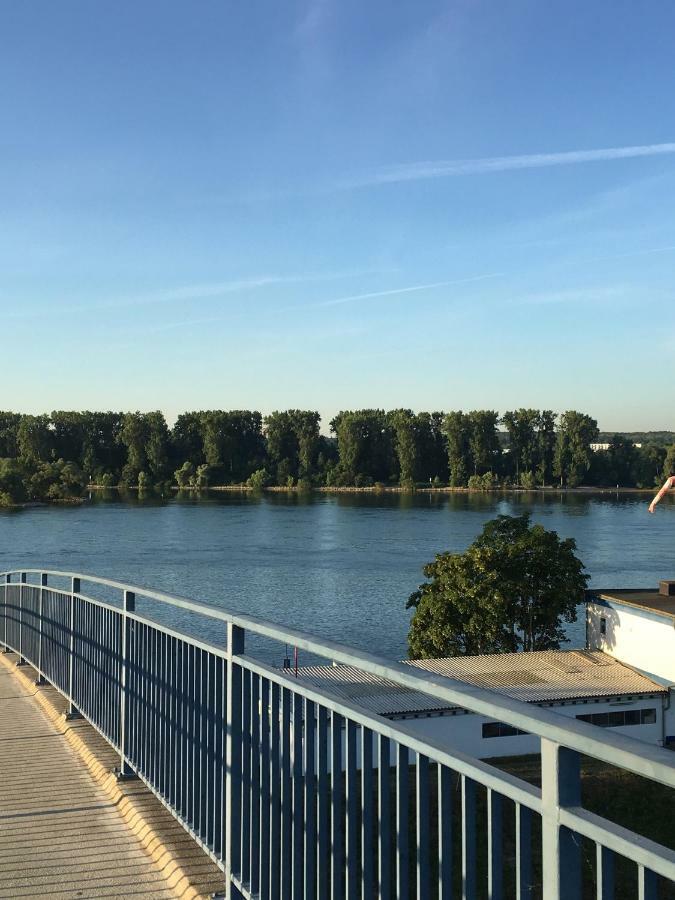Ferienwohnung Schmuckkästle am Hafen Wiesbaden Exterior foto