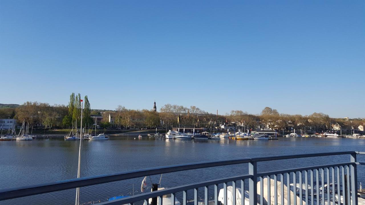 Ferienwohnung Schmuckkästle am Hafen Wiesbaden Exterior foto